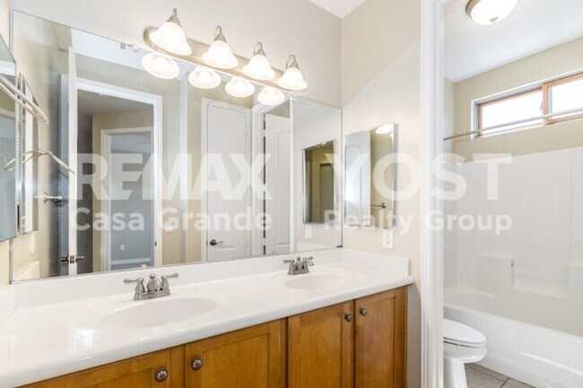 Building Photo - 1225 Prickly Pear St