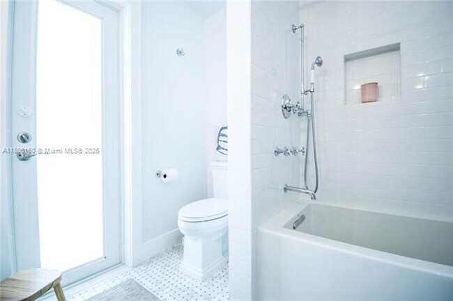 Building Photo - 7585 SW 163rd St