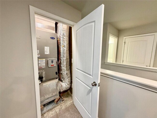 Building Photo - 5888 Screech Owl Dr