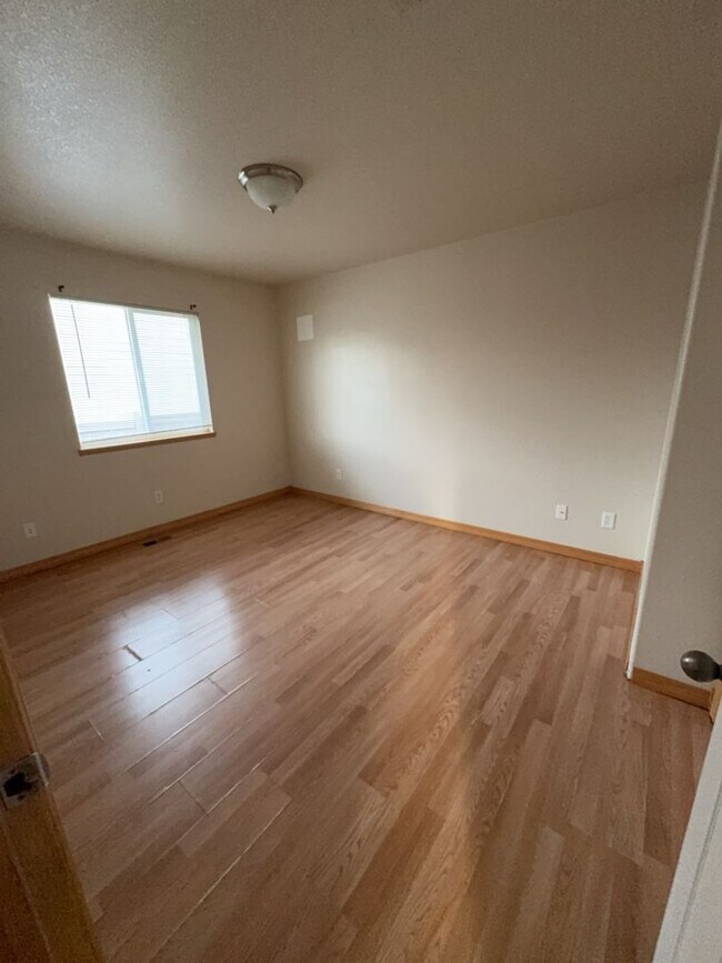 Building Photo - Move-In Ready Home in Wellington