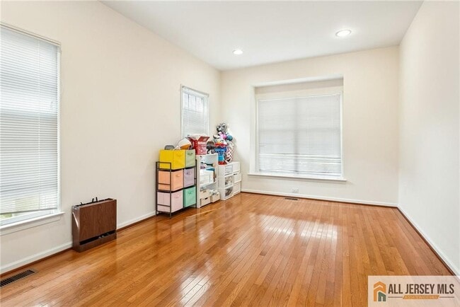 Building Photo - 14 Caleb Ln