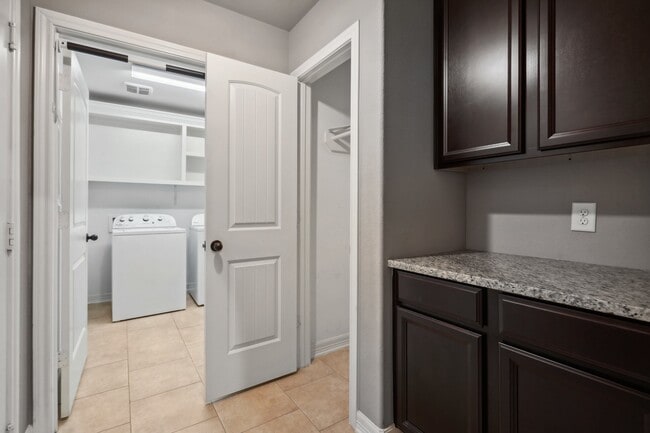 Building Photo - 19806 Morgan Jane Way