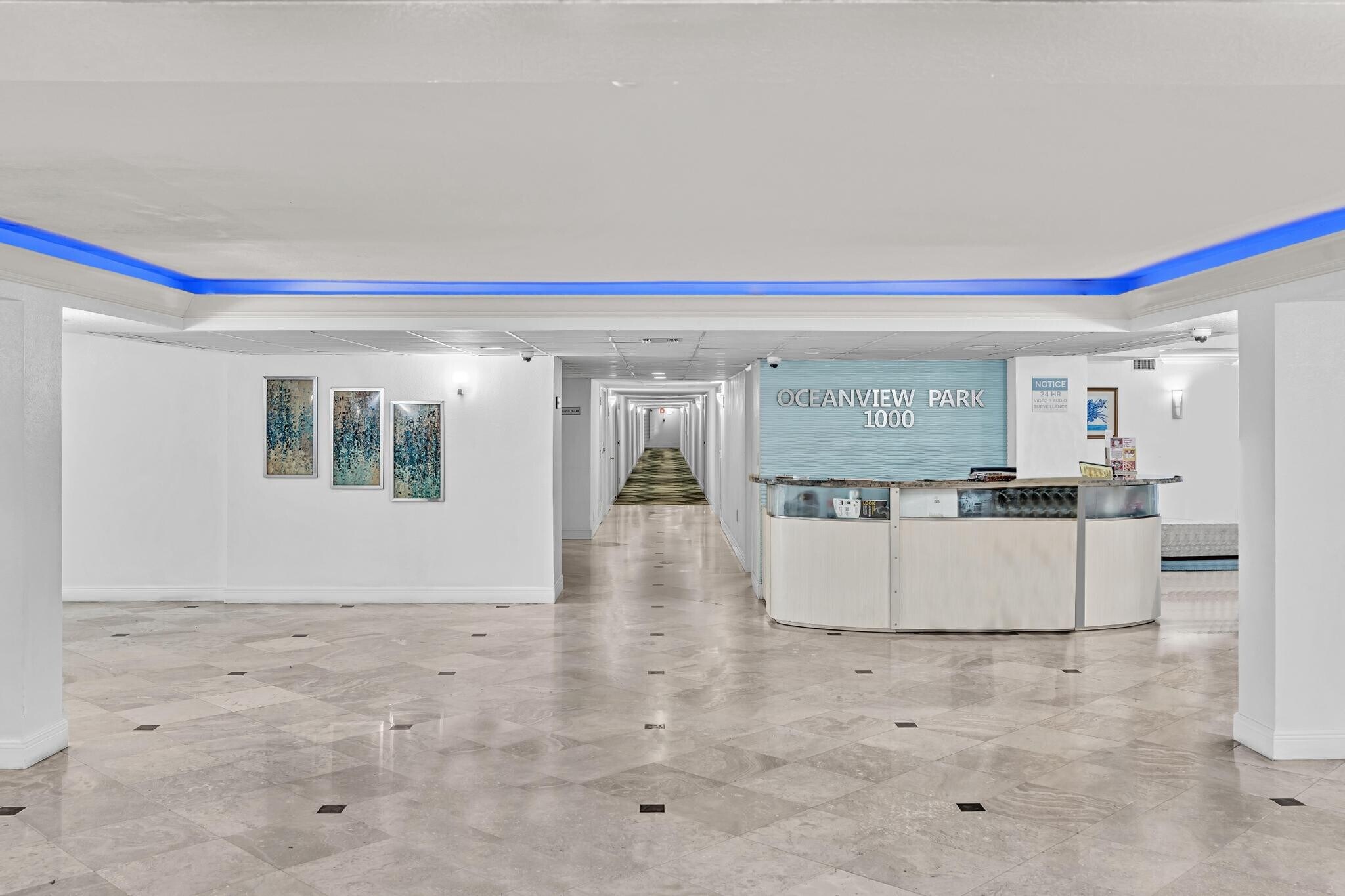 Building Photo - 1000 Parkview Dr