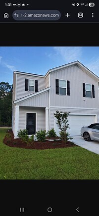 Building Photo - 636 Silver Spruce St