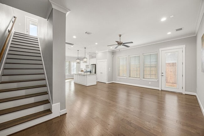 Building Photo - 2307 Langston St