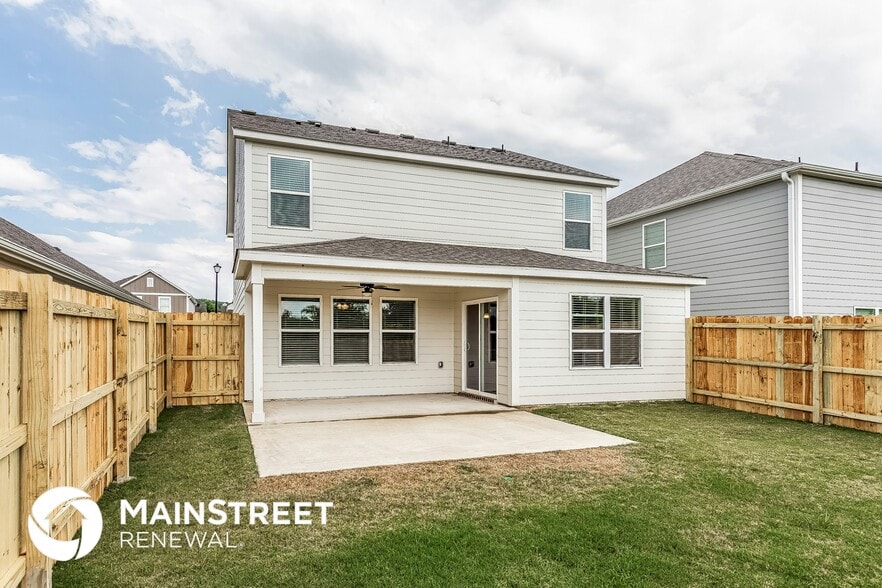 Building Photo - 940 Hawthorn Ln