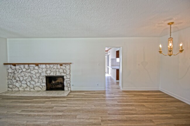 Building Photo - 5512 Wiseburn St