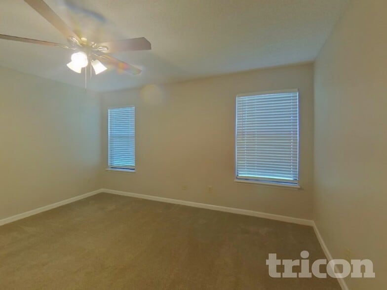 Building Photo - 2068 Manucy Ct