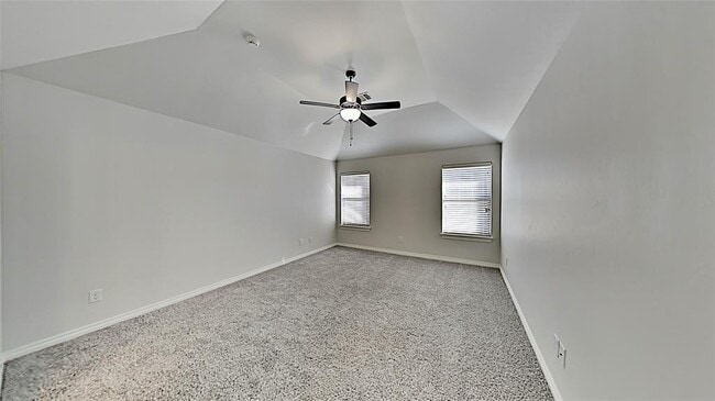 Building Photo - 16008 Iron Ridge Rd