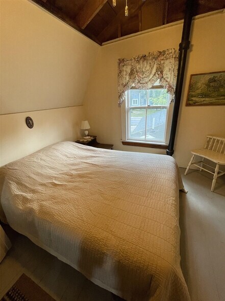 Building Photo - 73 Sebago Rd