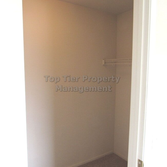 Building Photo - ****Beautiful 2 bed/2.5 bath House in Grea...