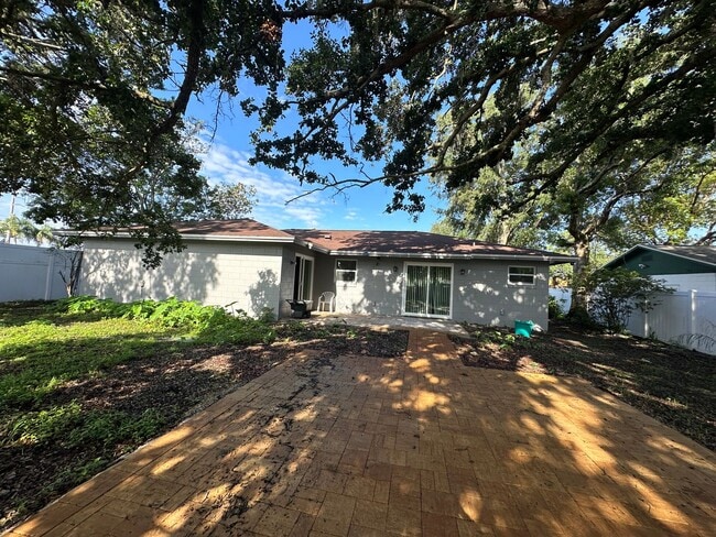 Building Photo - 4959 Tangerine Ave