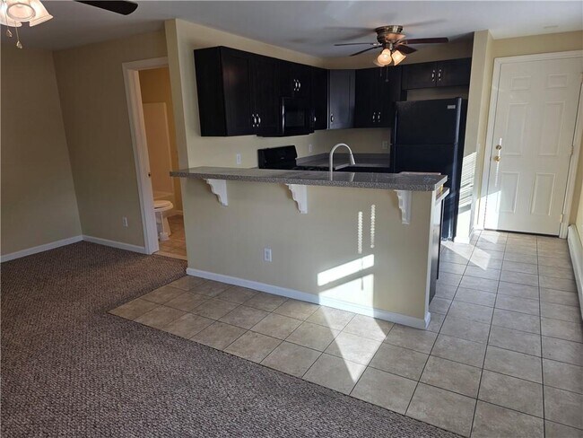 Building Photo - 2226 Cranston St