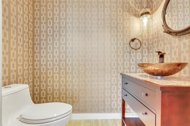 Building Photo - 1956 S Ocean Ln