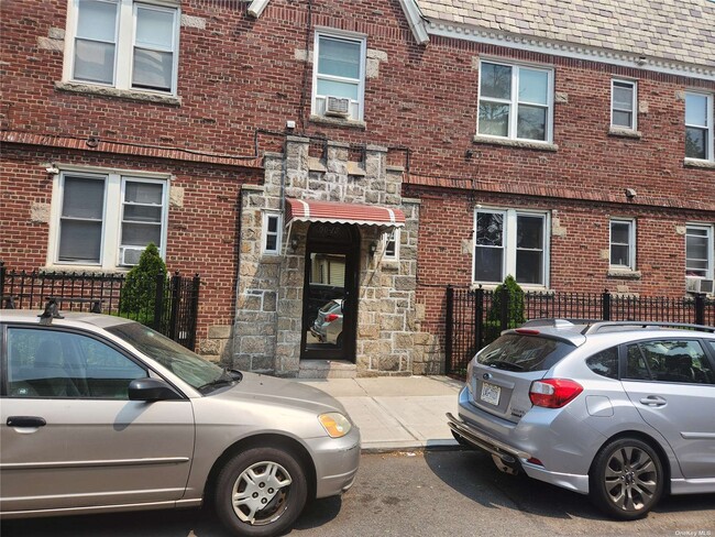 Building Photo - 90-15 86th Rd