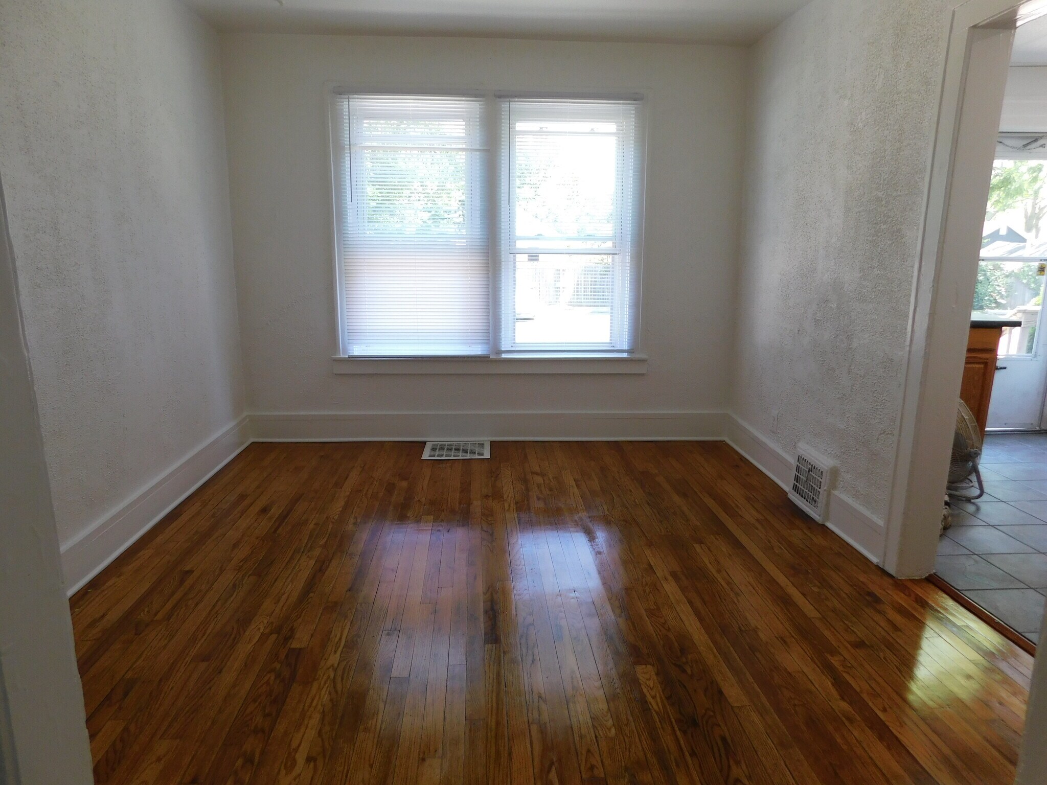 Building Photo - 148 Pingree Ave