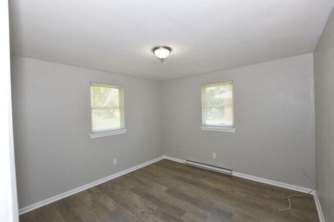 Building Photo - 7923 Thompson Rd