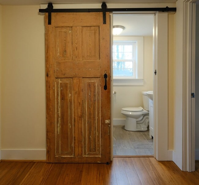 Building Photo - 54 Whitehead Dr