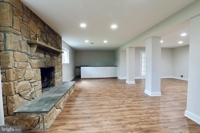 Building Photo - 1310 Forestwood Dr