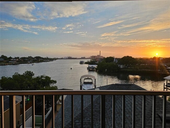 Building Photo - 1209 Apollo Beach Blvd