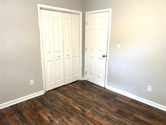 Building Photo - 3177 Pinto Dr