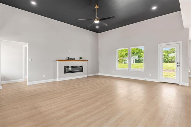 Building Photo - 3756 I-30 Frontage Rd