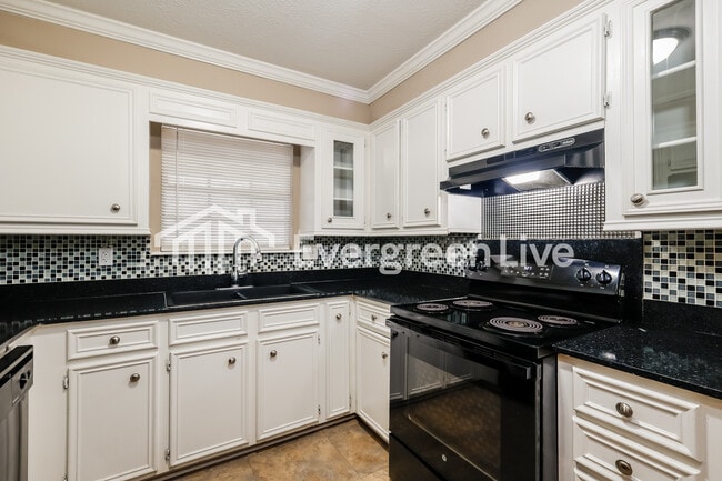 Building Photo - 103 Ridgecrest Dr