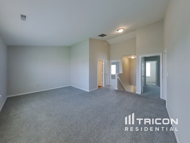 Building Photo - 9710 Treyburn Green Way