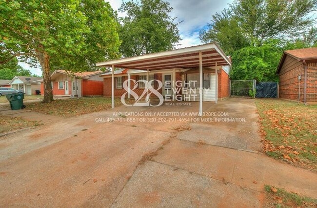 Building Photo - *COMING SOON!* 3 Bedroom/1 Bath Single Fam...