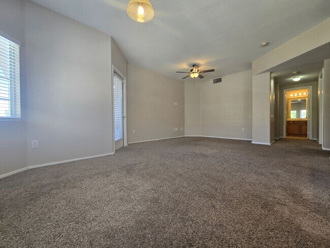Building Photo - 9330 W Maule Ave