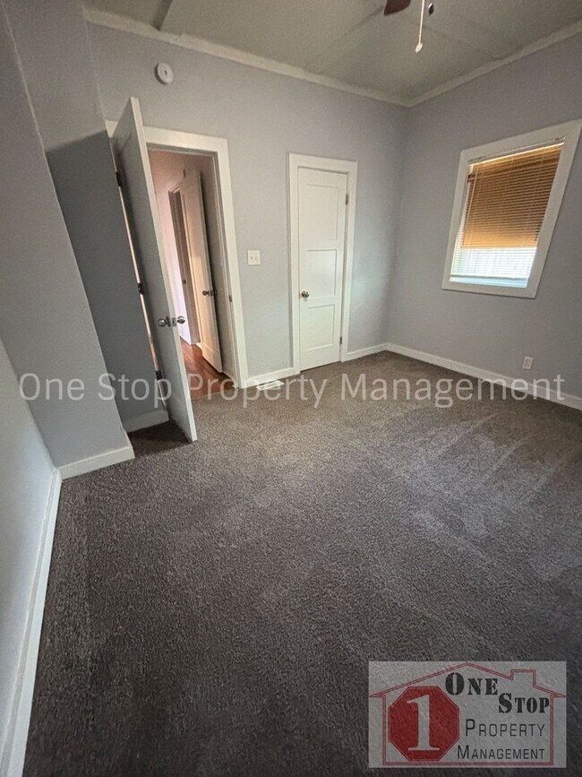 Building Photo - Beautiful 4 Bedroom 1 Bathroom Home in Kan...