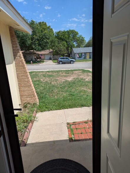 Building Photo - 205 Nell Deane Blvd