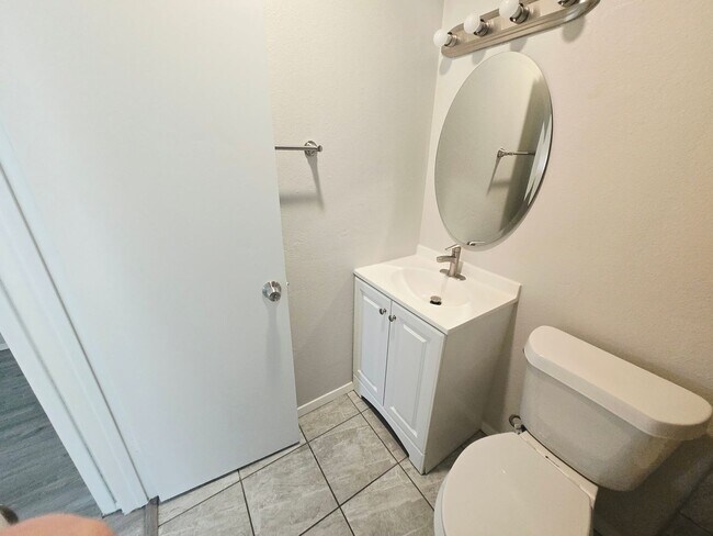 Building Photo - Garland 3 Bedroom, 2 Bath, 1 Car Garage Property That Has Been Completely Remodeled