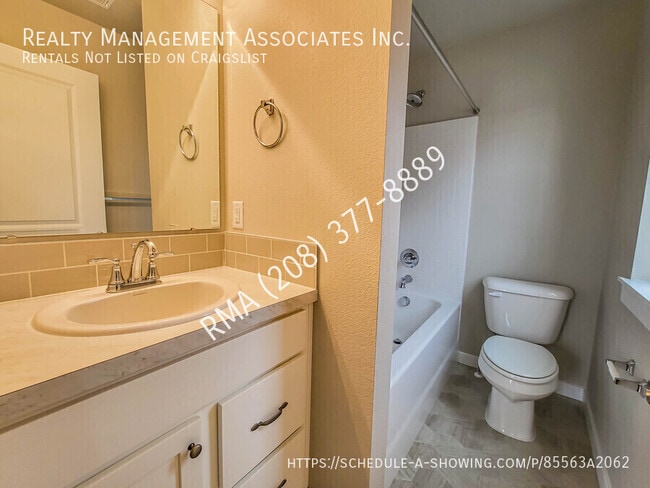 Building Photo - 6027 S Boddington Ln