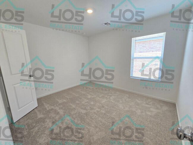 Building Photo - 20412 Deer Creek Dr