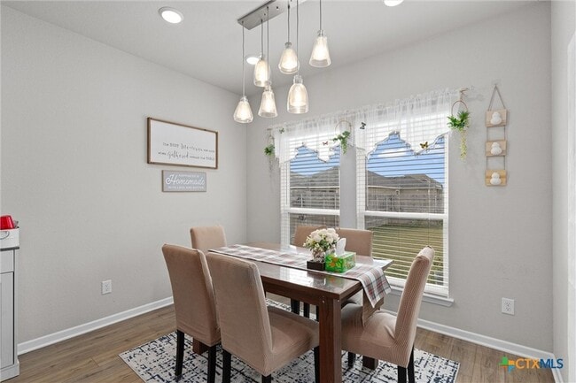 Building Photo - 1913 Zabcikville Dr