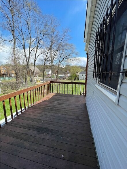 Building Photo - 1367 Montezuma St