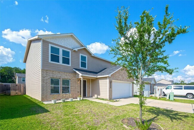 Building Photo - 15621 Briar Forest Dr