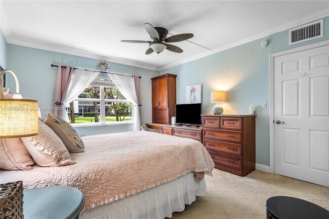 Building Photo - 1501 S Ocean Blvd