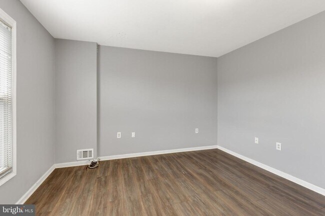 Building Photo - 1719 Ridge Ave