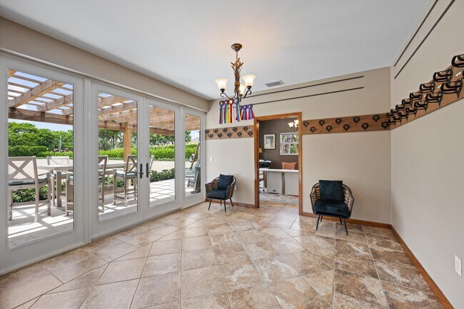 Building Photo - 14410 Equestrian Way