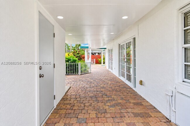 Building Photo - 14590 SW 51st St