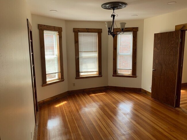 Building Photo - 962 Blue Hill Ave