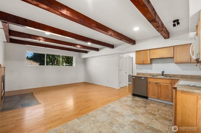 Building Photo - 20101 95th Pl NE