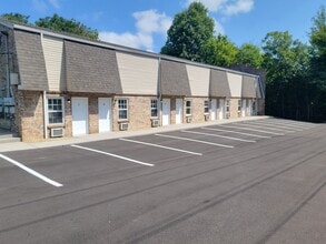 Building Photo - Recently Renovated - Alcoa Studio Apartmen...