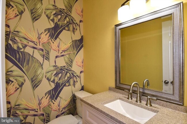 Building Photo - 515 Tobacco Quay