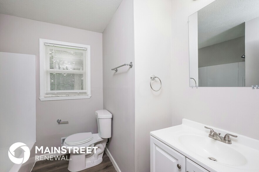 Building Photo - 3008 Pioneer Rd