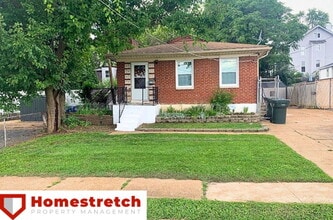 Building Photo - 3115 Ellendale Ave