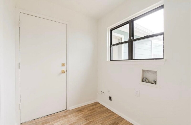 Building Photo - 2827 Indian Creek Blvd