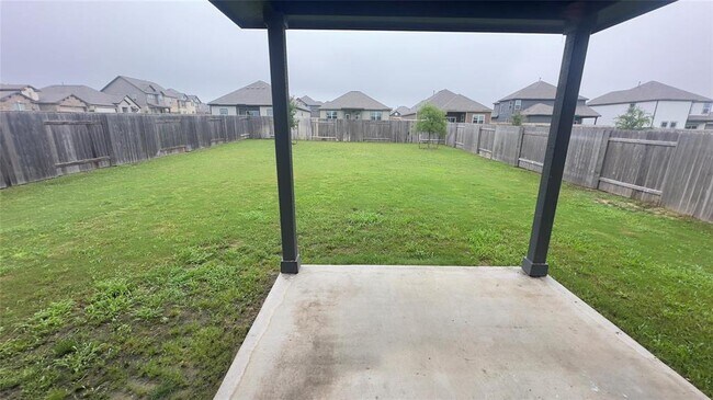 Building Photo - 129 Goldfinch Dr